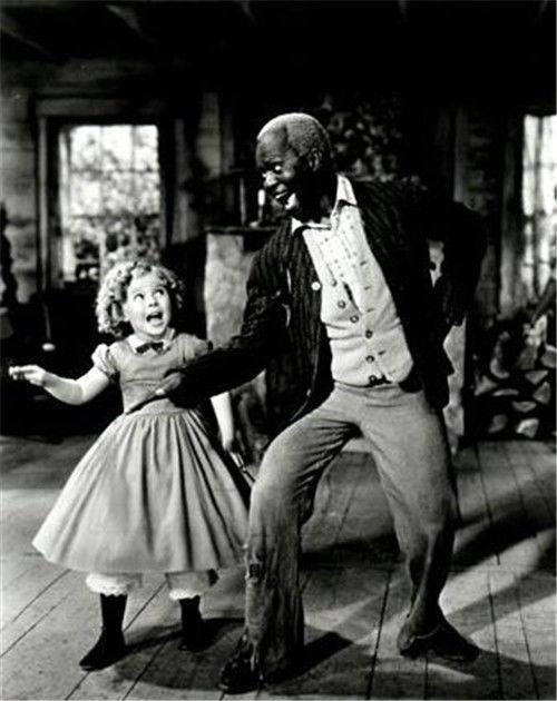 娱乐圈爆料偷拍事件视频,隐私边界再引热议 第2张 娱乐圈爆料偷拍事件视频,隐私边界再引热议 第2张