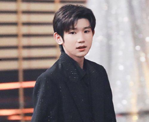 杨紫和王源最新爆料是真的吗,真相揭晓,是真是假引热议 第2张 杨紫和王源最新爆料是真的吗,真相揭晓,是真是假引热议 第2张